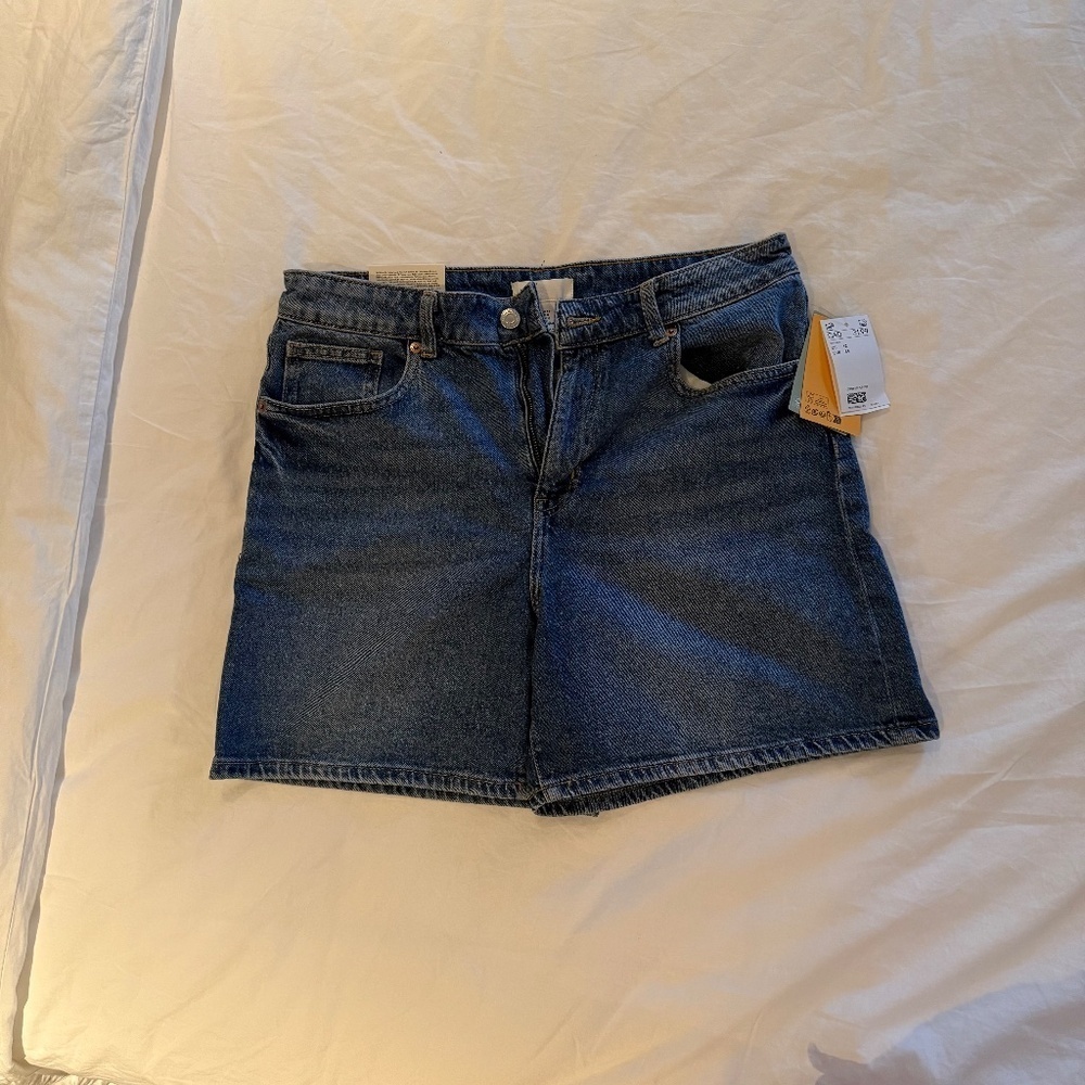 H&M Denim Shorts size US 12 - Picture 5 of 5